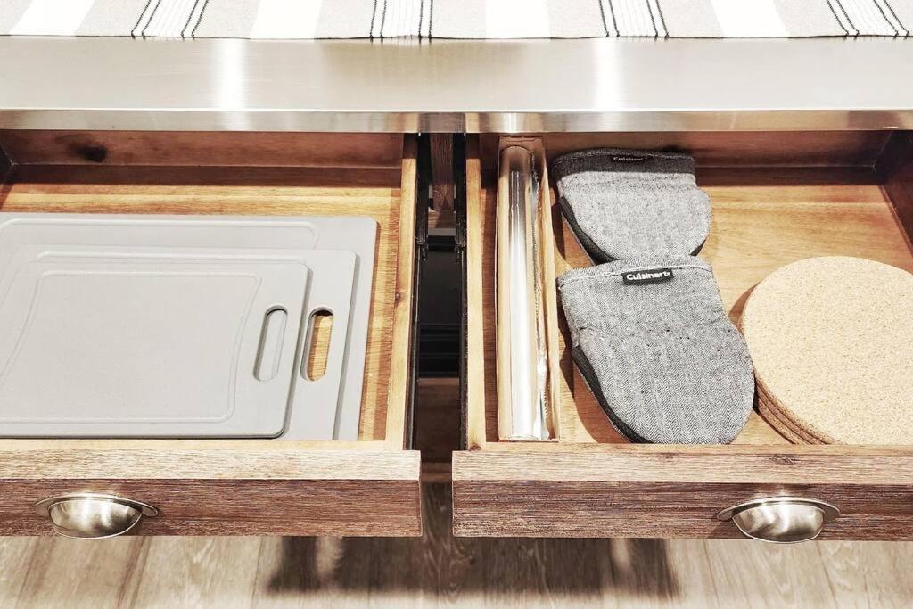Appartement New Stylish Getaway- 5 Mil To Uptown/3 Smart Tvs! à Charlotte Extérieur photo