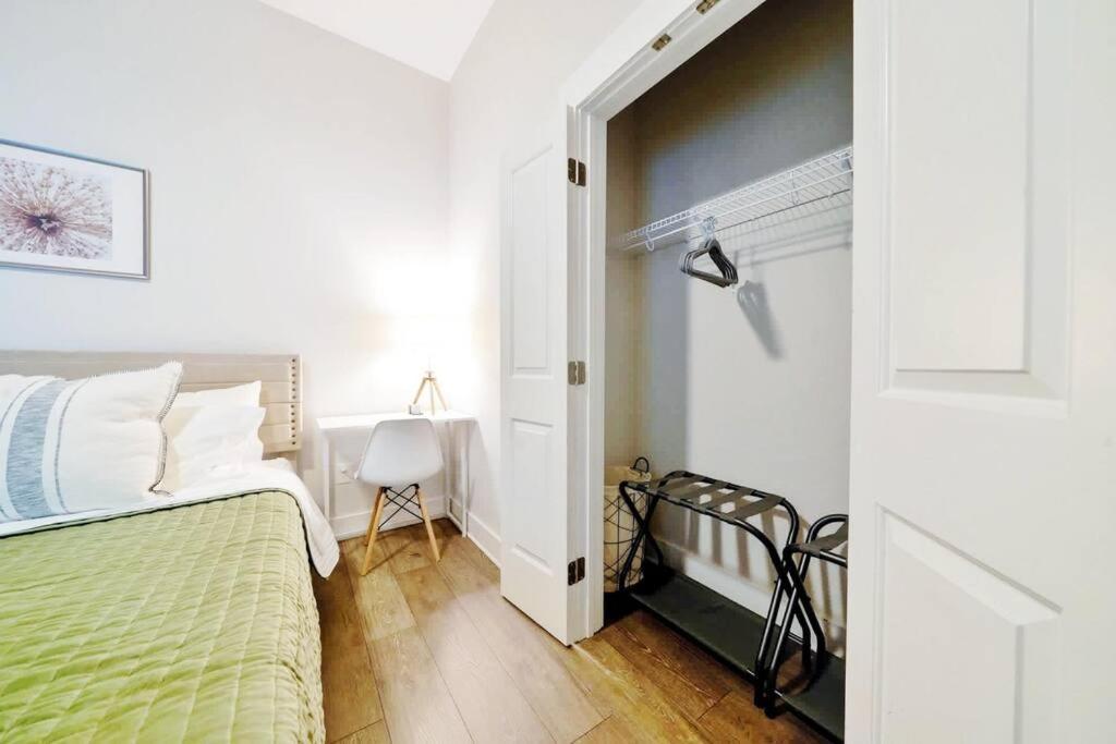 Appartement New Stylish Getaway- 5 Mil To Uptown/3 Smart Tvs! à Charlotte Extérieur photo